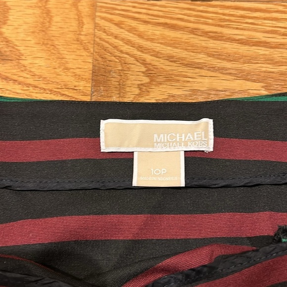 Michael Kors Mini Skirt - Picture 4 of 5